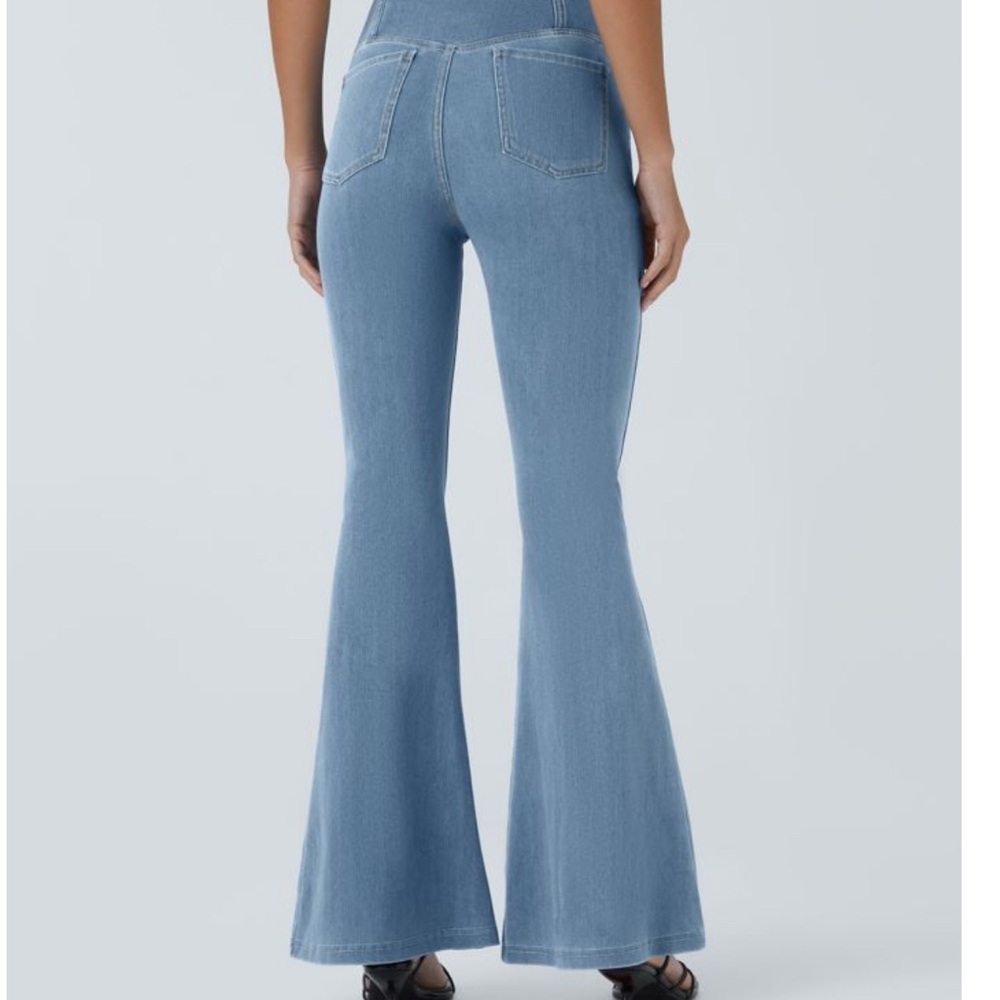 Halara Flex™ High Waisted Crossover Pocket Washed Denim Sunny Blue/M(petite) - Picture 3 of 5